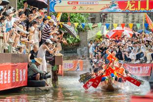 Phóng viên: Hội Túc Hiệp năm 2010 đã đề xuất chế độ thi đấu vòng tròn, nhưng lúc đó đều cảm thấy cơ bản không thể thực hiện được